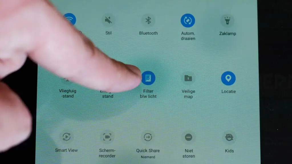 De blauwlichtfilter optie op een Samsung tablet.