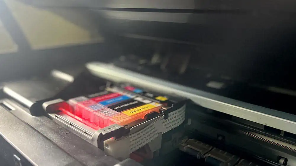 Inktcartridges in een wifi-printer