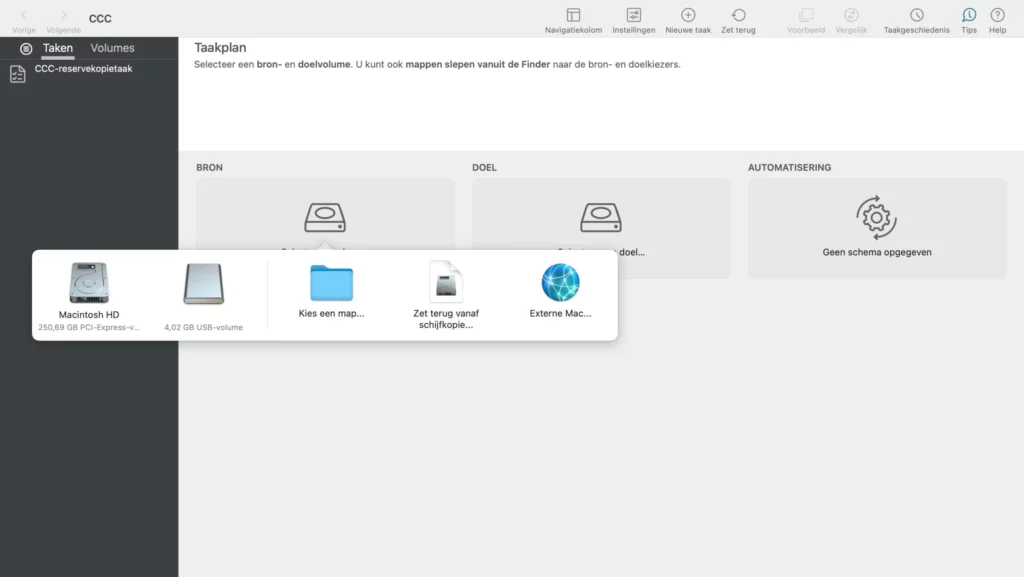 Screenshot van een MacBook met het Carbon Copy Cleaner-programma. Een bronschijf wordt geselecteerd binnen de applicatie.
